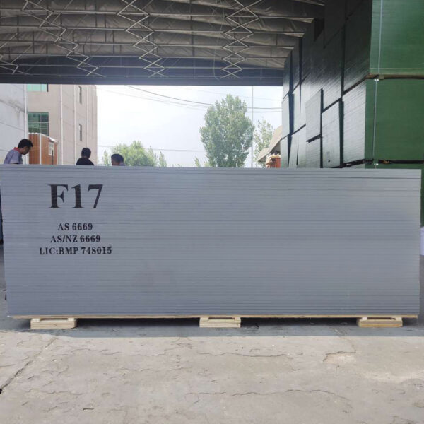 F17 Grade Film Faced Plywood - Image 3