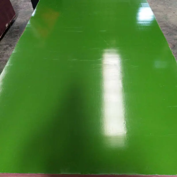 Green Film Faced Plywood - Image 5